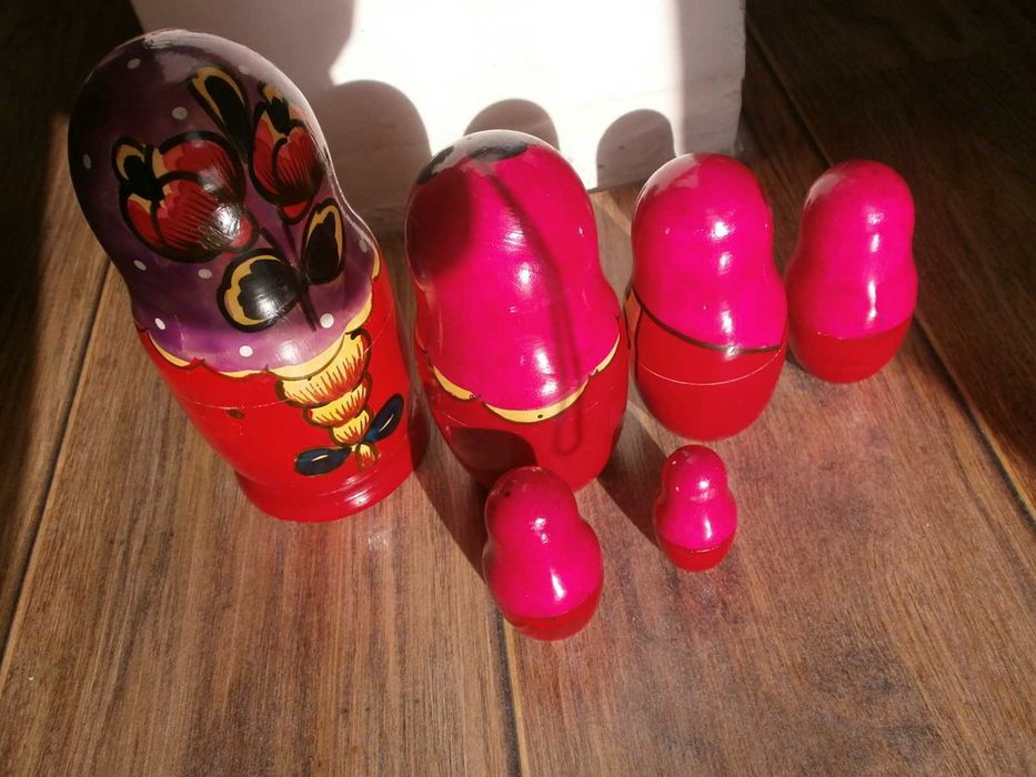 Нов Комплект Матрьошки за Колекция