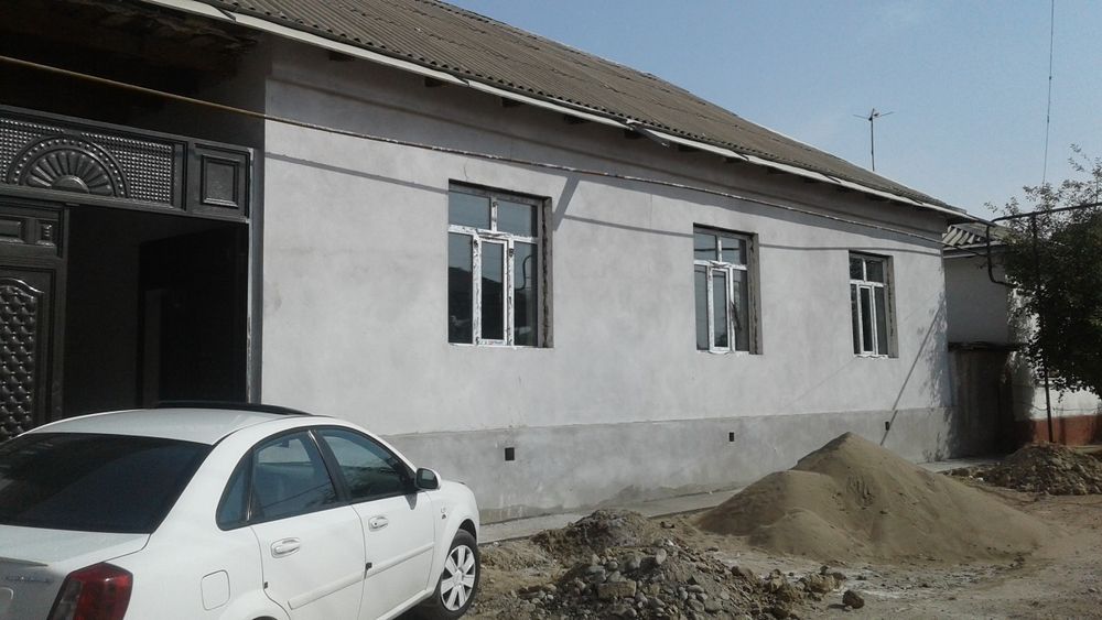 Уй сотилади. Нурафшон (Тойтепа). Все условия внутри даже интернет...