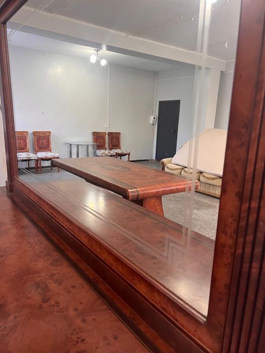 Продам стол к столу есть стулья в продаже