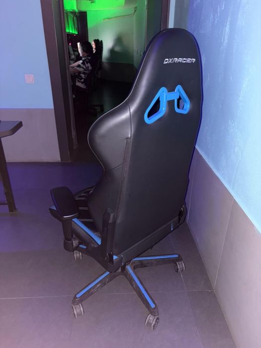 Продам компьютерные кресла DX Racer Gladiator