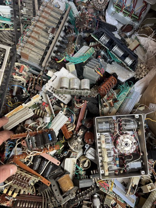 Електронна скрап