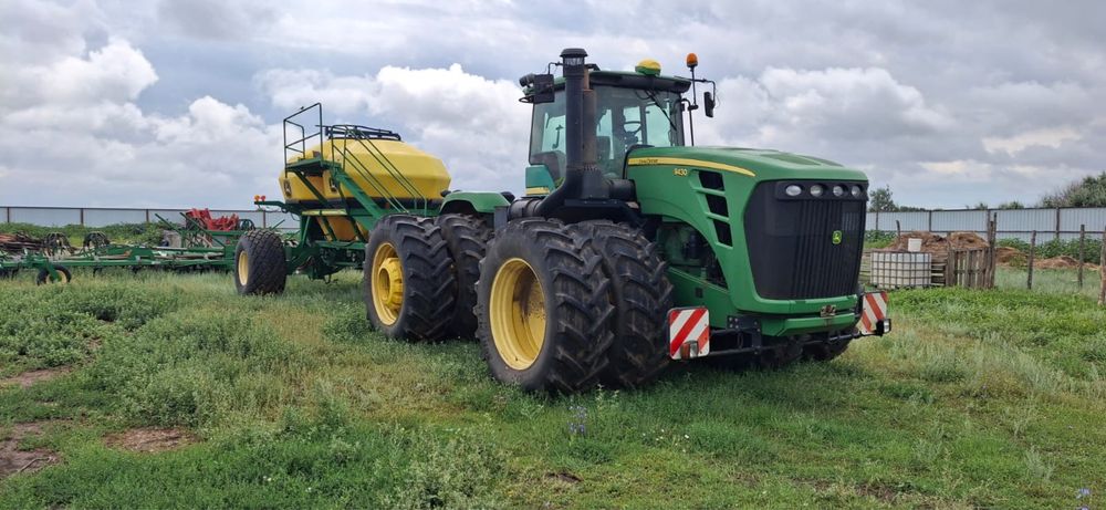 Трактор John Deere 9430