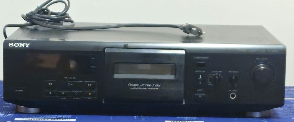 Sony TC-KE400S, stare foarte buna, cu fata de TC-KE300, Dolby S