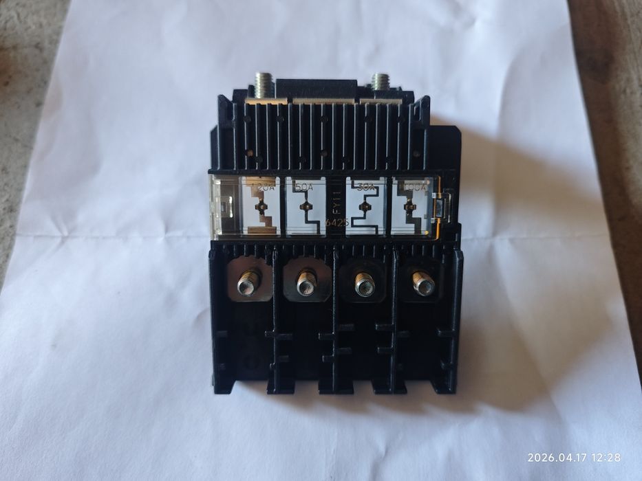 Блок предохранителей Mitsubishi Pajero/Montero Sport (KH)