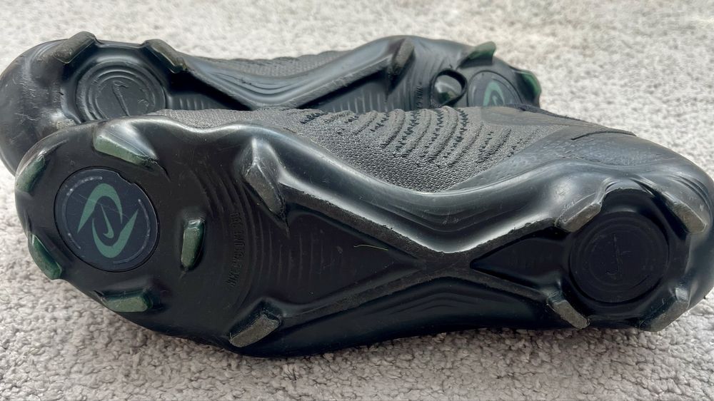 Оригинални бутонки Nike