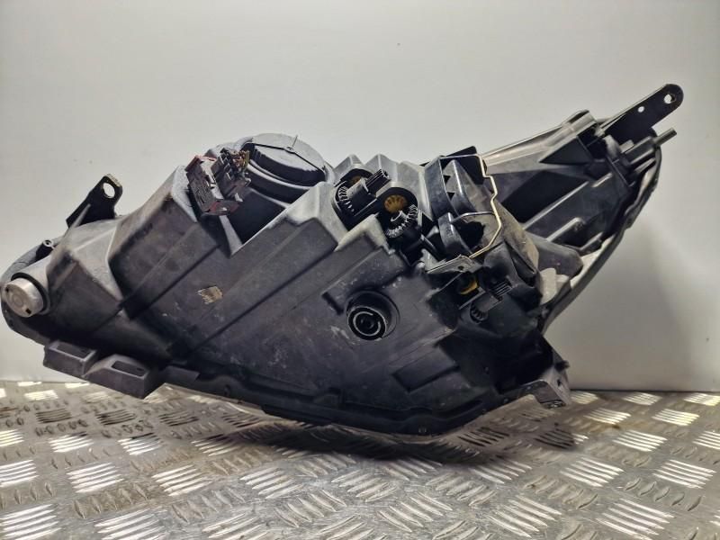 Far dreapta halogen Opel Corsa D facelift