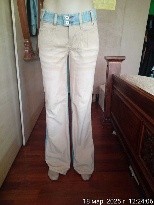 Джинсы женские разные