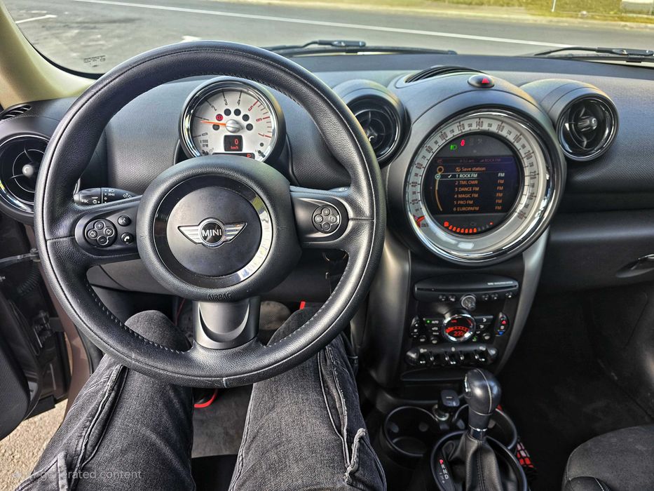 Vand MINI Countryman D R60 - automatic