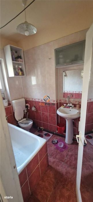 Apartament decomandat cu 2 intrari zona Balcescu-Odobescu