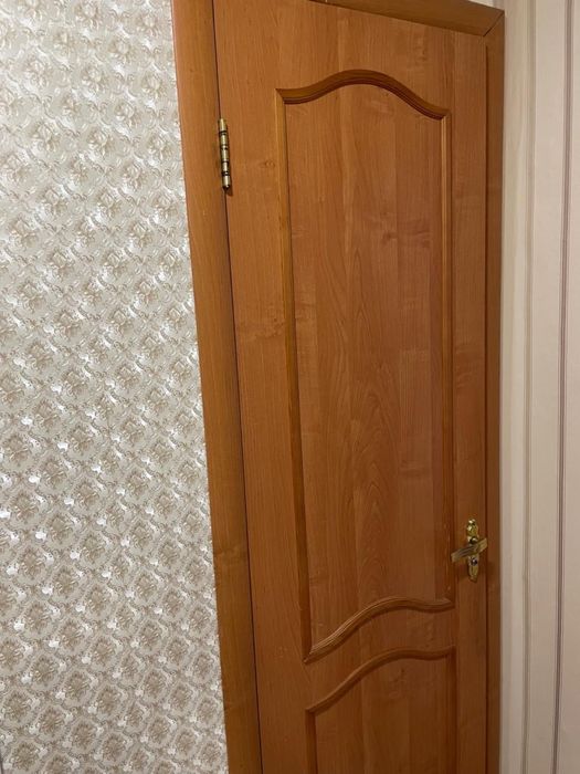 Продам двери коричневого цвета