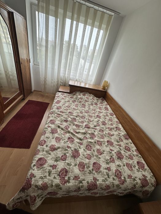 Mobilier dormitor din lemn de lămâi – dulap, pat, oglindă și bufet