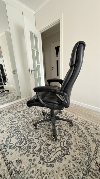 Продам кресло б/у