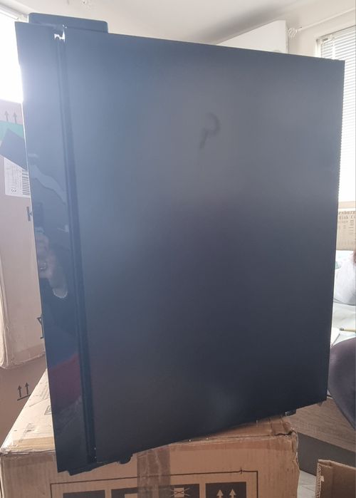 Хладилна витрина Klarstein 33L