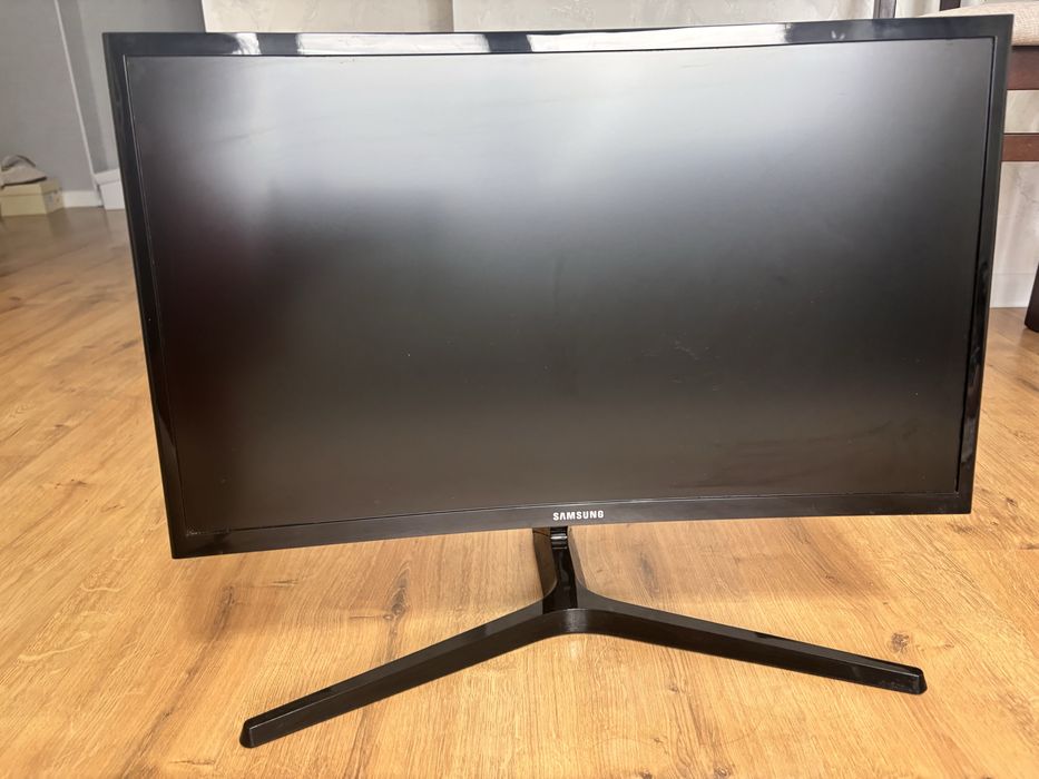 Монитор samsung C24RG50FZI