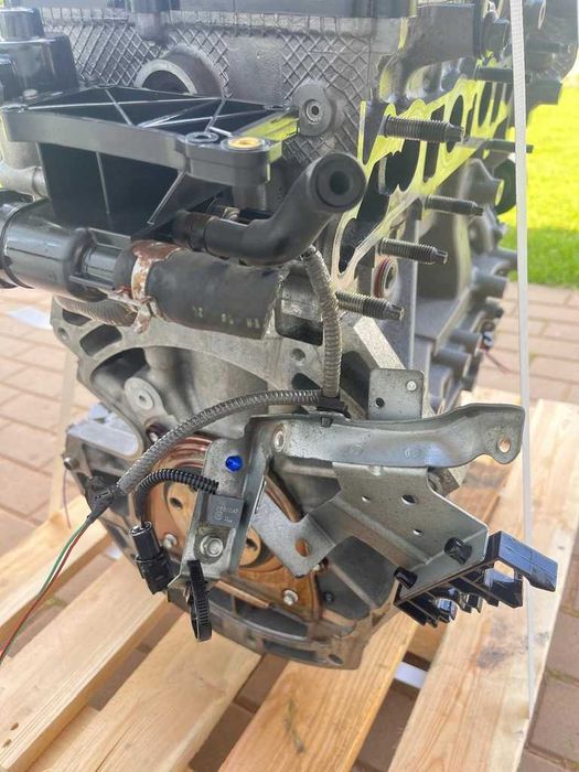 TitanAuto Mazda L8 1.8л двигатель