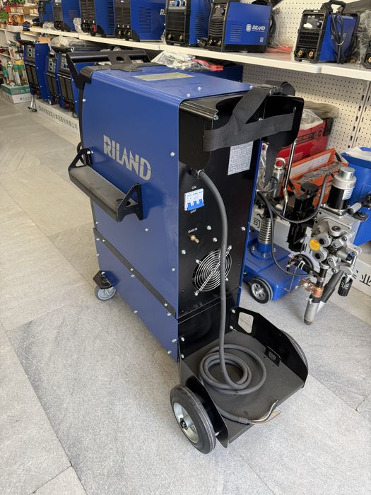 Сварочный аппарат “RILAND”MIG 300GN  380v