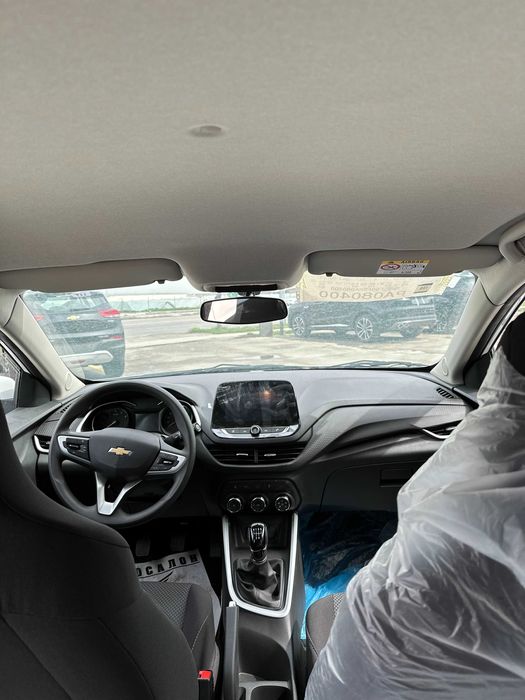 Onix Premier 2024 (Avtokredit)