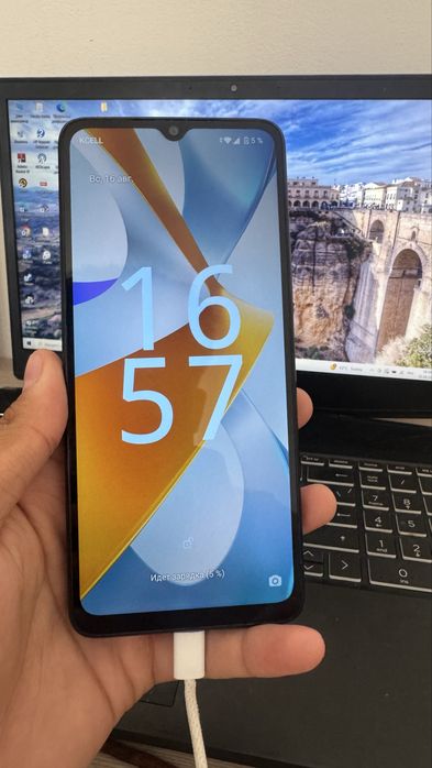 Телефон Xiaomi Poco C61