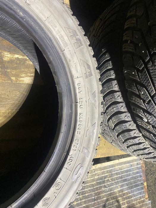 Зимние шины 225/50/R17