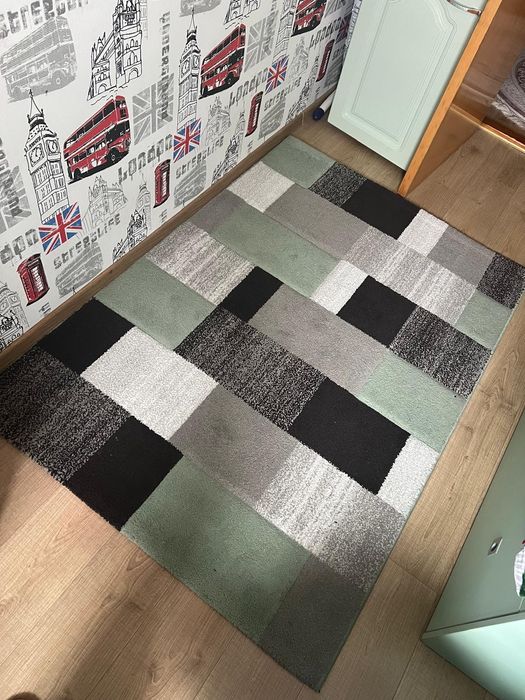 Covor camera adolescenti