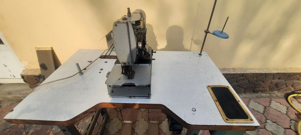 Tikuv mashinalar sotiladi