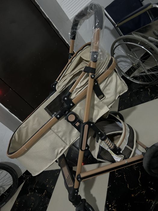 Коляска детская демисезон. Для младенцев