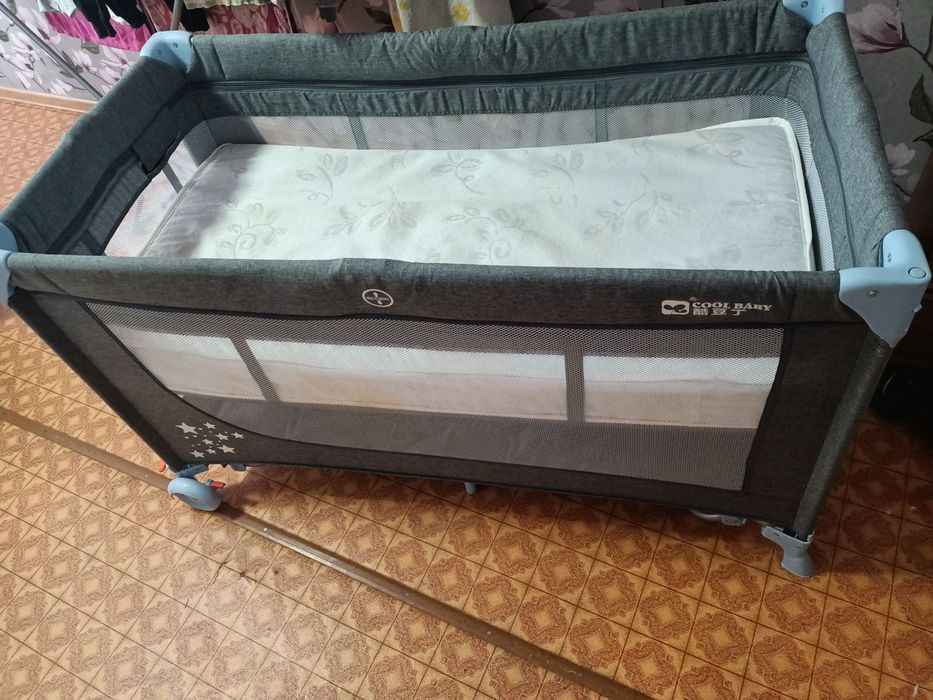 Детская кроватка