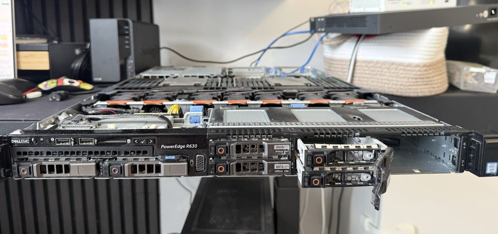 Server Dell PowerEdge R630 2x E5-2690 v4 128GB ECC 28C/56T Proxmox VMware