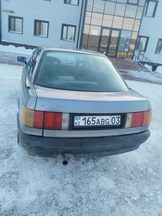 Продам Ауди 80 на полном ходу