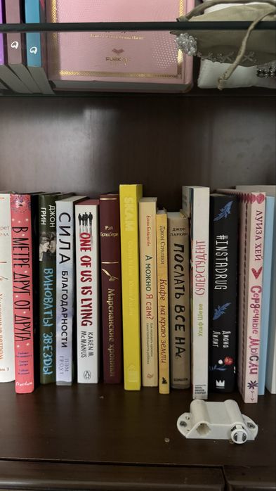 Отдам 5 книг за 100 тыс сум