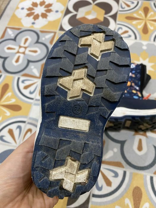 Продам дутики детские