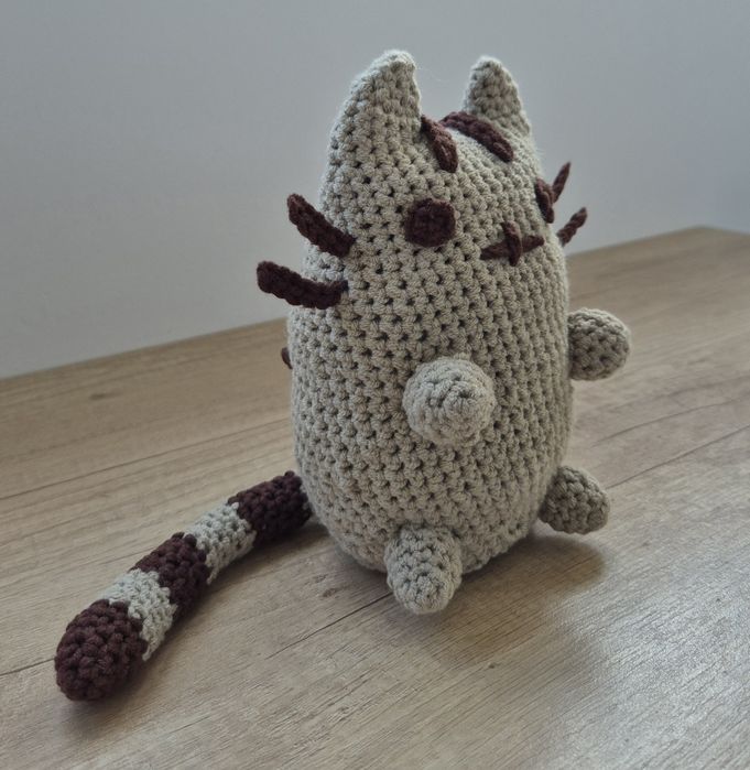 Pisica Pusheen crosetata, crochet
