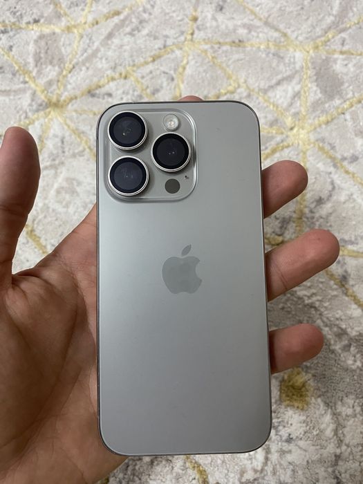 Iphone 15 pro titan