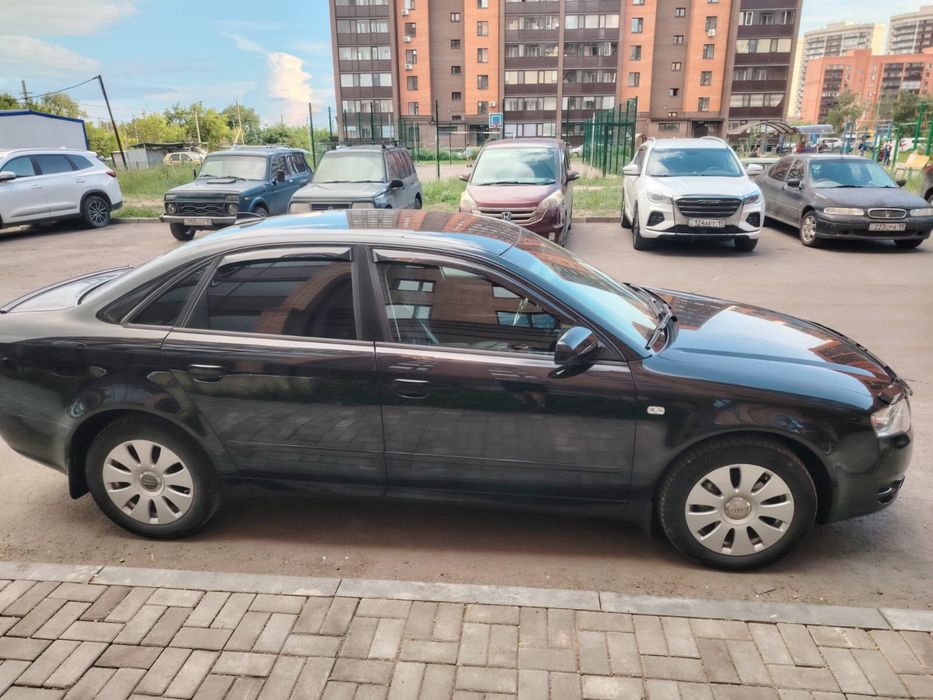 Автомобиль ауди А4 Б7