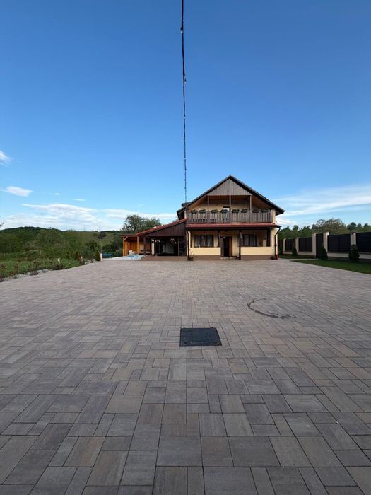 Cabana de închiriat