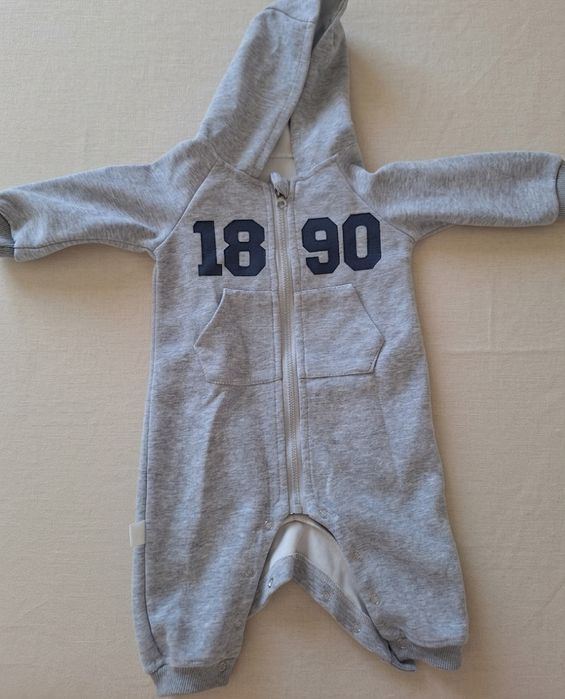 Продам набор одежды