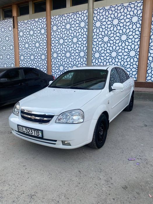 Chevrolet lacetti-2011