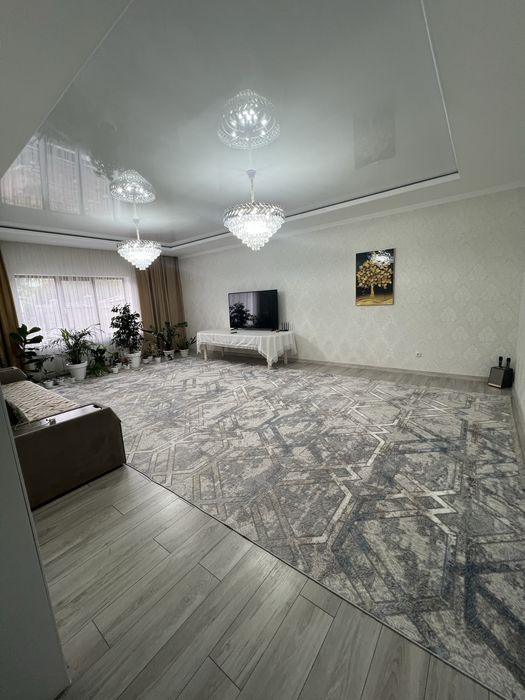 Продам двух этажный котэдж