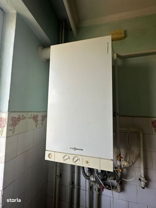 - Apartament 3 camere confort 1, zona Obor, etaj 3.