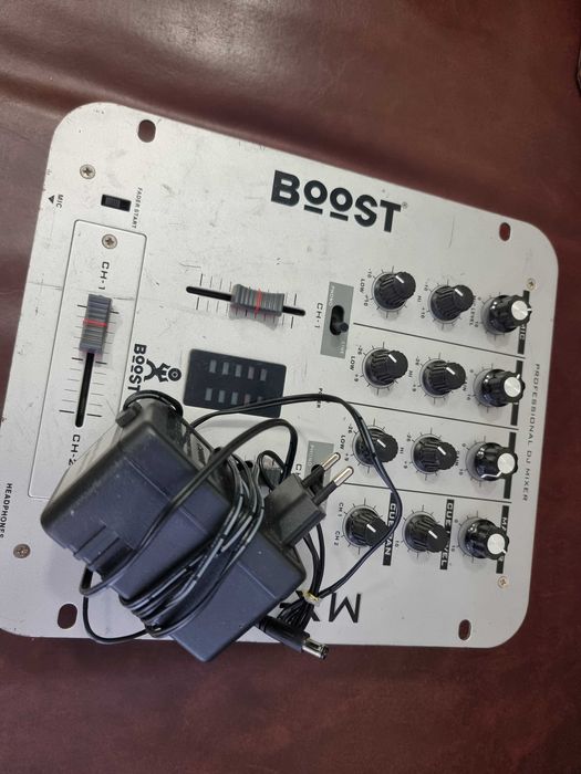 Професионален DJ миксер Boost, MX-17.