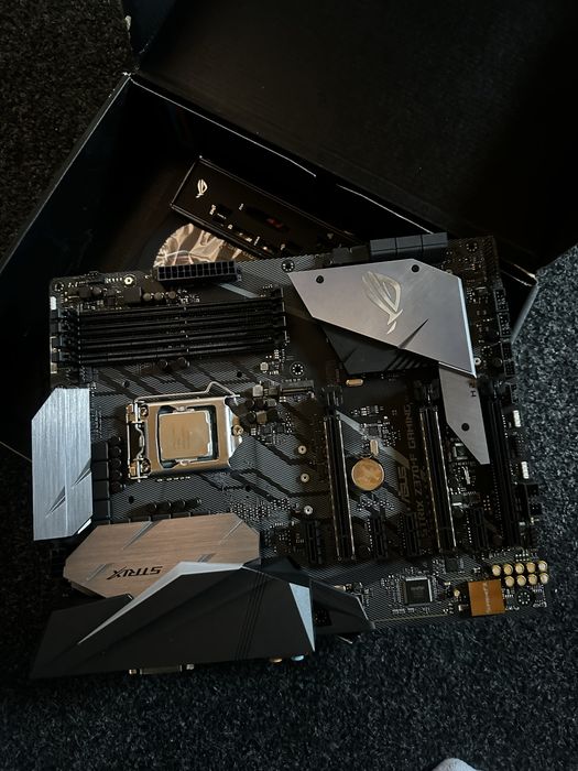 Kit placa de baza asus z370-f + procesor i7 8700 + 16gb ram ddr4 3200