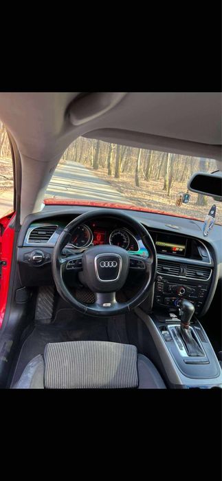 Vând Audi A5 coupe