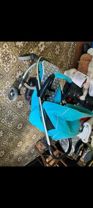 Бебешка количка .