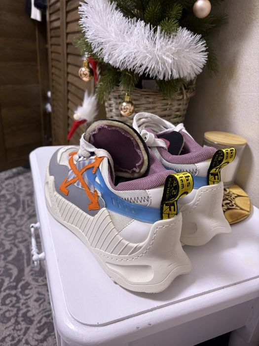 Vand adidasi off withe 41