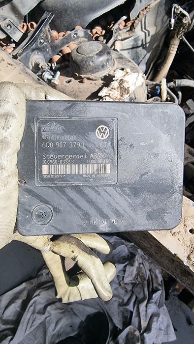 Pompa abs Volkswagen polo 2003