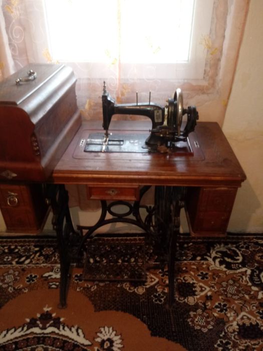 Masina de cusut Gritzner vintage 1920