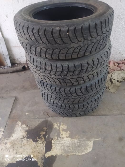 Зимние шины 215 65 R17