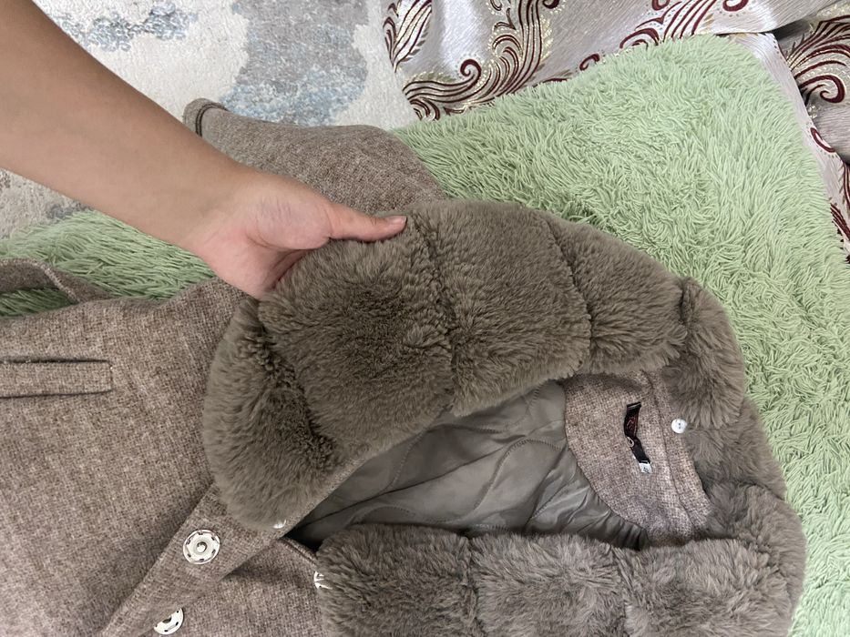 Продам красивое зимнее пальто