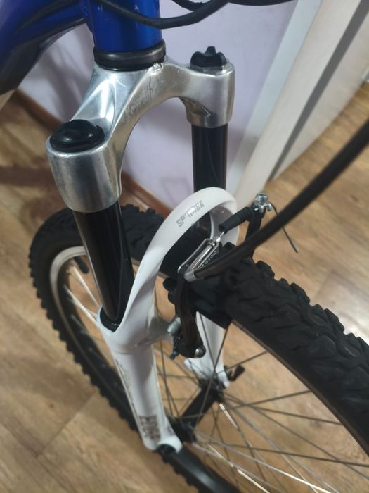 Продам велосипед Giant на 26 колёсах
