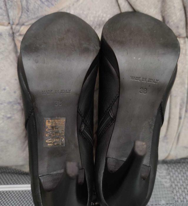 Cizme scurte cu toc piele naturala negre nr 38 Baldinini Italia